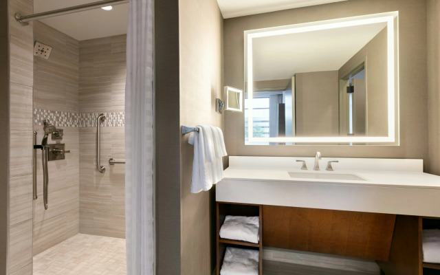 Embassy Suites by Hilton Berkeley Heights
