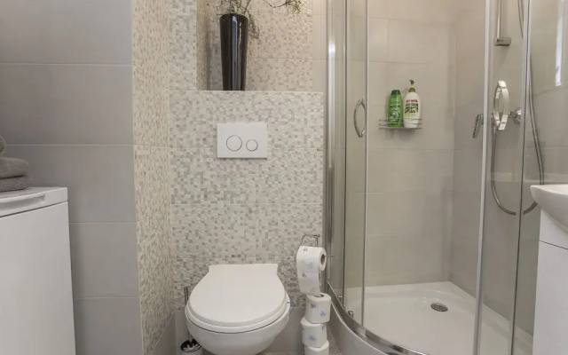 Central Rental Apartament - Broniewskiego 15