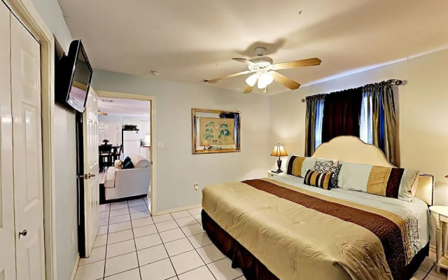 108 E Whiting St Duplex