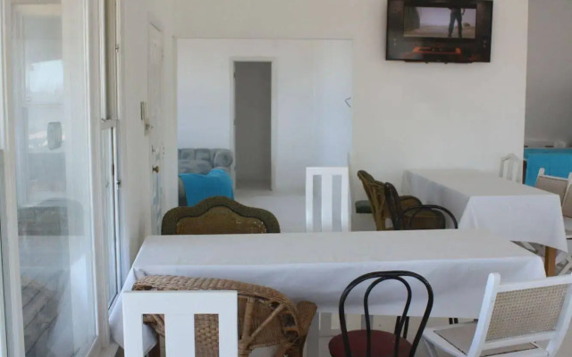 Mansa Beach Hostel