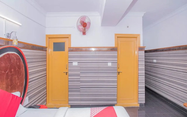OYO 6889 Elite Deluxe Rooms