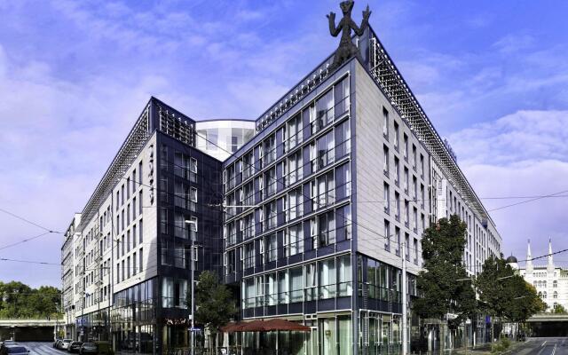 Отель Penck Hotel Dresden (ex Art otel Dresden) Германия, Дрезден - 5 отзывов об отеле, цены и фото номеров - забронировать отель Penck Hotel Dresden (ex Art otel Dresden) онлайн вид на фасад
