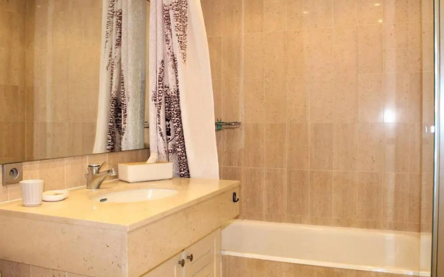 Appartement Villeneuve-Loubet, 1 pièce, 2 personnes - FR-1-252A-65