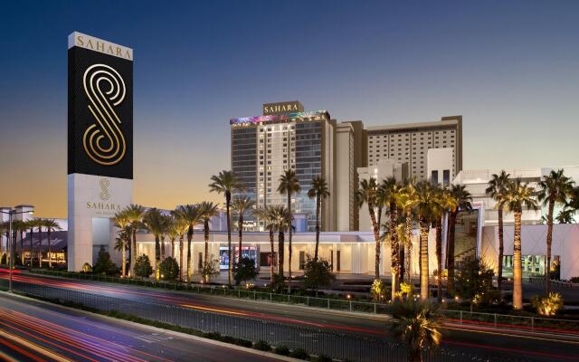 Отель SLS Las Vegas вид на фасад