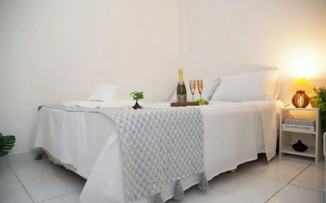 20 m from the beach in the center of Guarapari - Brazilian Corner