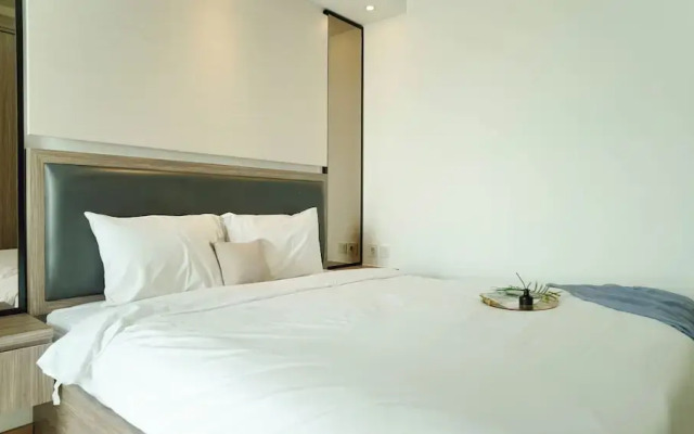 Modern Look And Comfy 2Br Apartment At M-Town Residence