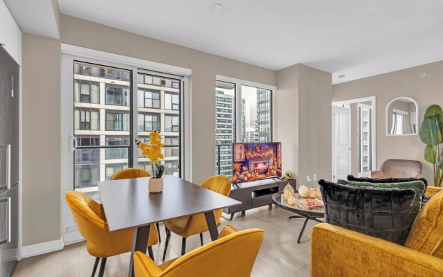 Central Downtown Suites - Near Eaton