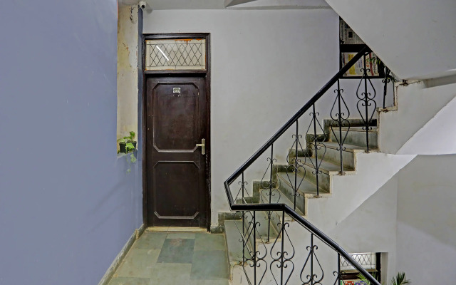 Sunrise Villa Near Select Citywalk Mall