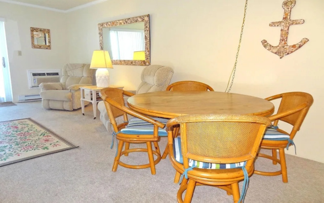 Barefoot Country 304 1 Bedroom Condo by RedAwning