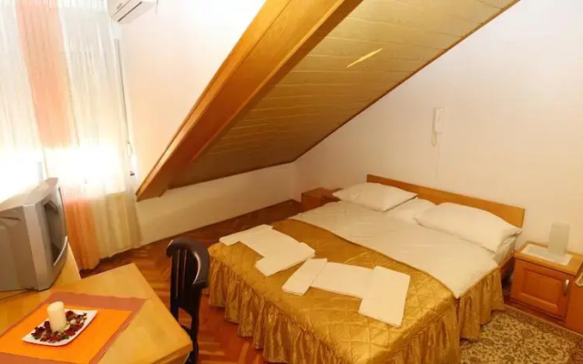 Motel Demadino