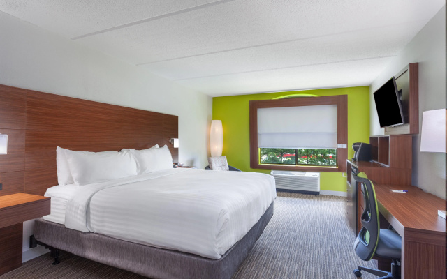 Holiday Inn Express & Suites Augusta West - Fort Gordon by IHG