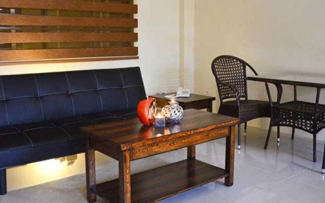 La Galleon Suites Hotel