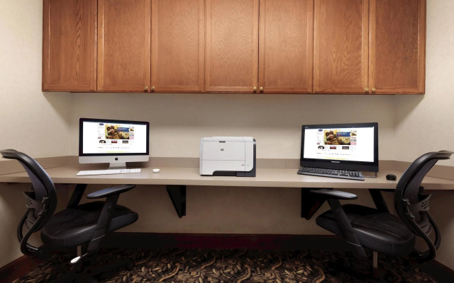 Hampton Inn & Suites Kansas City-Country Club Plaza