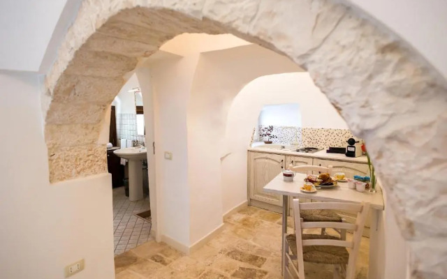 Trullo Giardino Fiorito