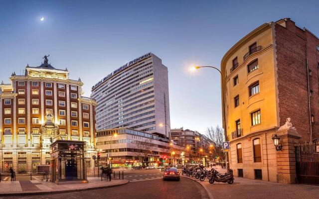Отель Melia Madrid Princesa Испания, Мадрид - 1 отзыв об отеле, цены и фото номеров - забронировать отель Melia Madrid Princesa онлайн вид на фасад