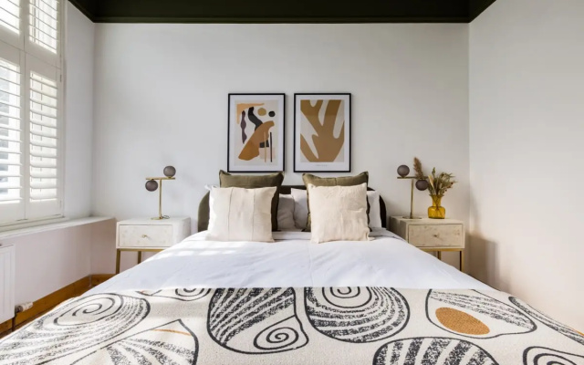 The Finsbury Park Arms - Elegant 2BDR Flat with Garden