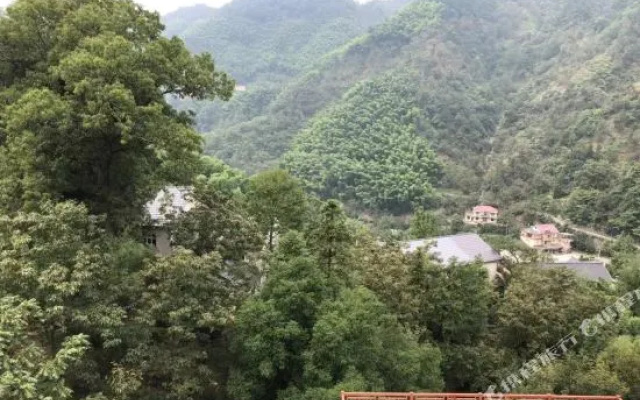 Hangzhou Linan Pingxuan Homestay(杭州临安平萍民宿)