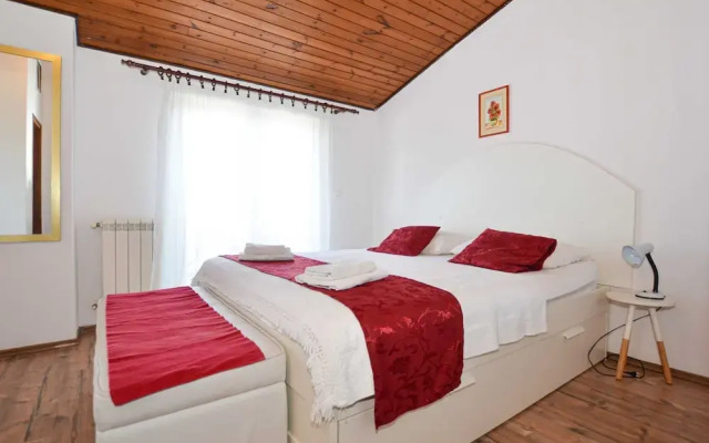 Classic and Elegant Rovinj Apartments With Balcony