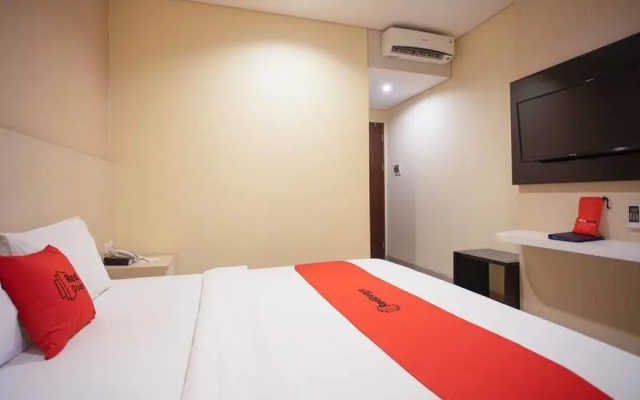 Igloo Hotel Cibitung