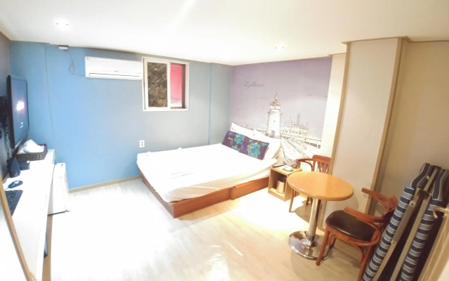 Motel A