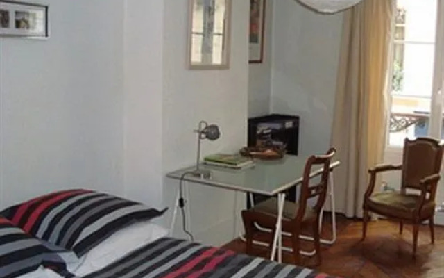 Bed  Breakfast Madeleine