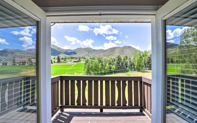 Peaceful Midway Studio w/ Mountain + Golf Views!