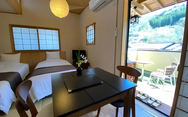 Yufuin Onsen Hotel Poppoan