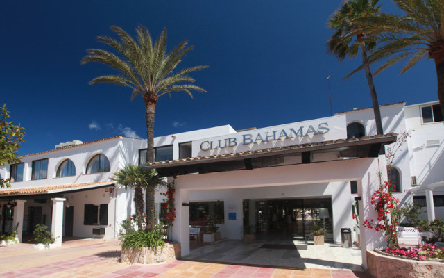 Отель FERGUS Style Bahamas вид на фасад