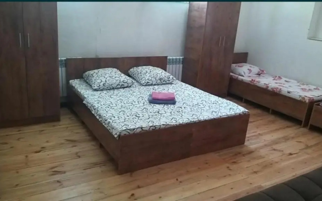 Hostel Kafe 777
