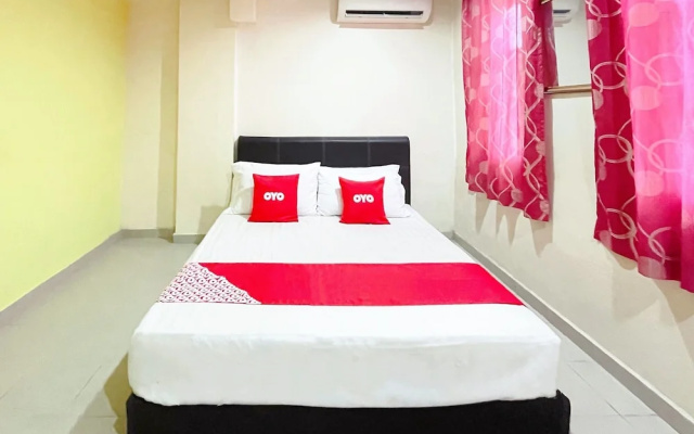 OYO 90324 Muar Station Hotel