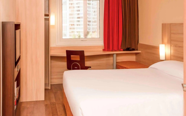 ibis Santiago Las Condes