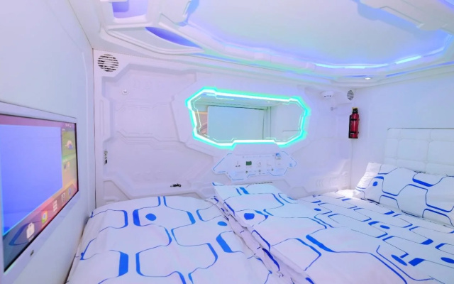 Audrey Capsule Hostel