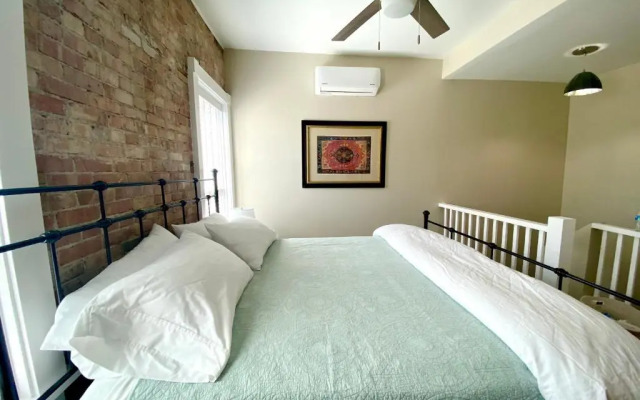 Bisbee Brownstone Suites