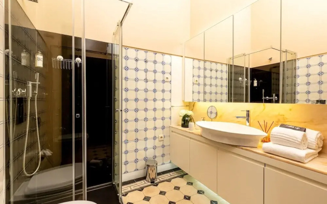 Centrally Located Apartment in Oporto