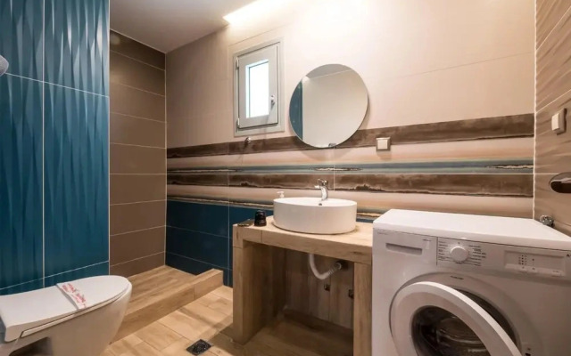 Apartment in Gerakini With Pool
