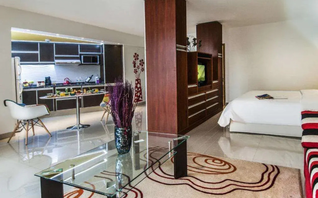Shoshana Hotel Boutique