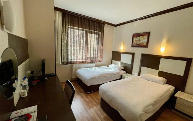 Cimenler Otel