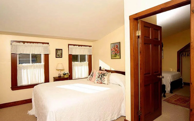 Tuck Inn B&B