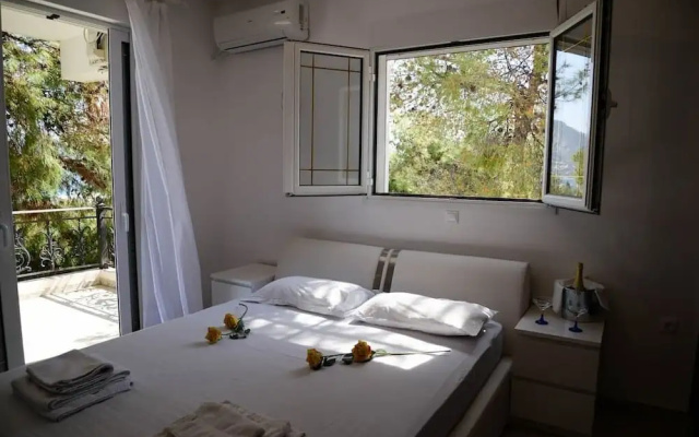 Aias Luxury Flat - Perfect Location