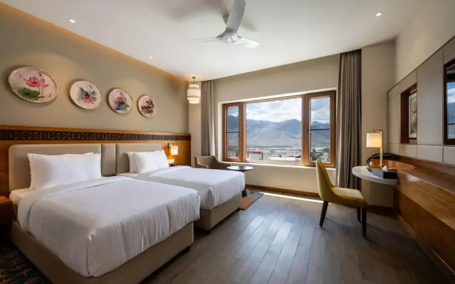 Charmwood Hotel