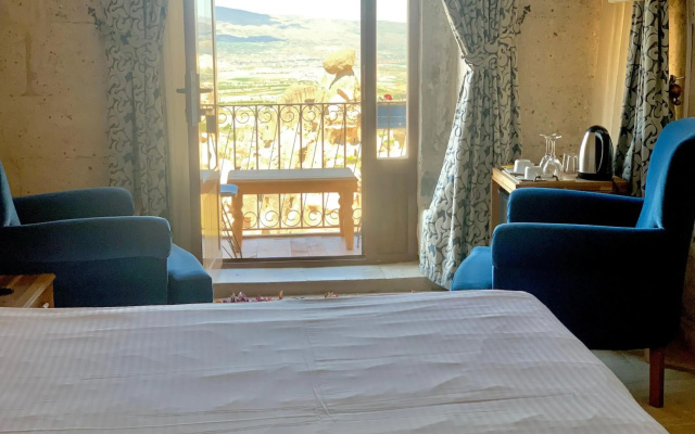 Caldera Hotel