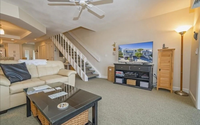 Sundown 28 2 Bedroom Townhouse By Redawning