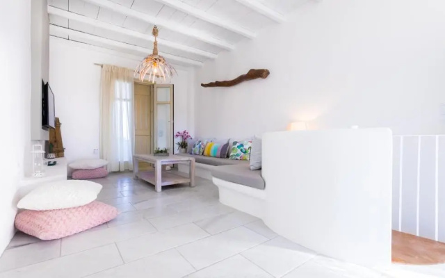 Kallirroe Deluxe Villa with Sea View and Pool
