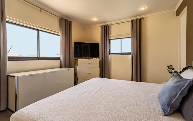 Spectacular Designer Villa 5 Star Luxury 6 Bedroom New!