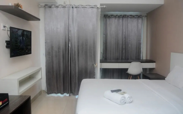 Homey And Minimalist Studio Grand Dhika City Apartment