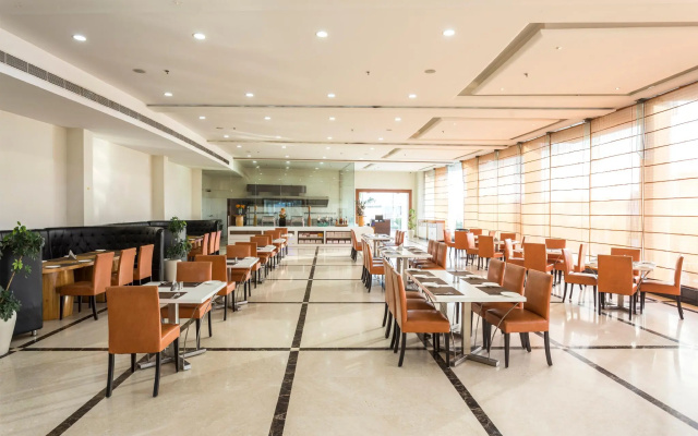 MM Continental Hotel