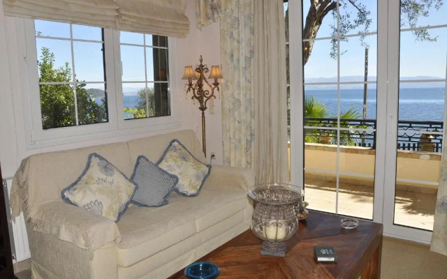 Villa Romantica