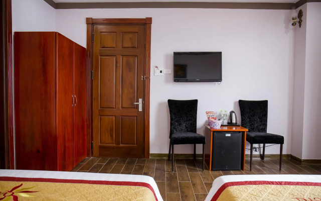 QaMi Hotel