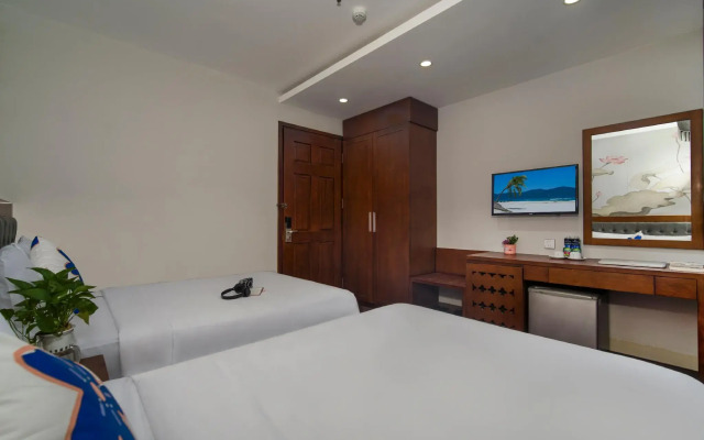 Delicate Hotel