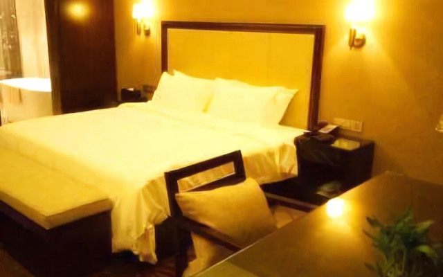 Celebrity vacation Hotel (Guangwushan Scenic Area)